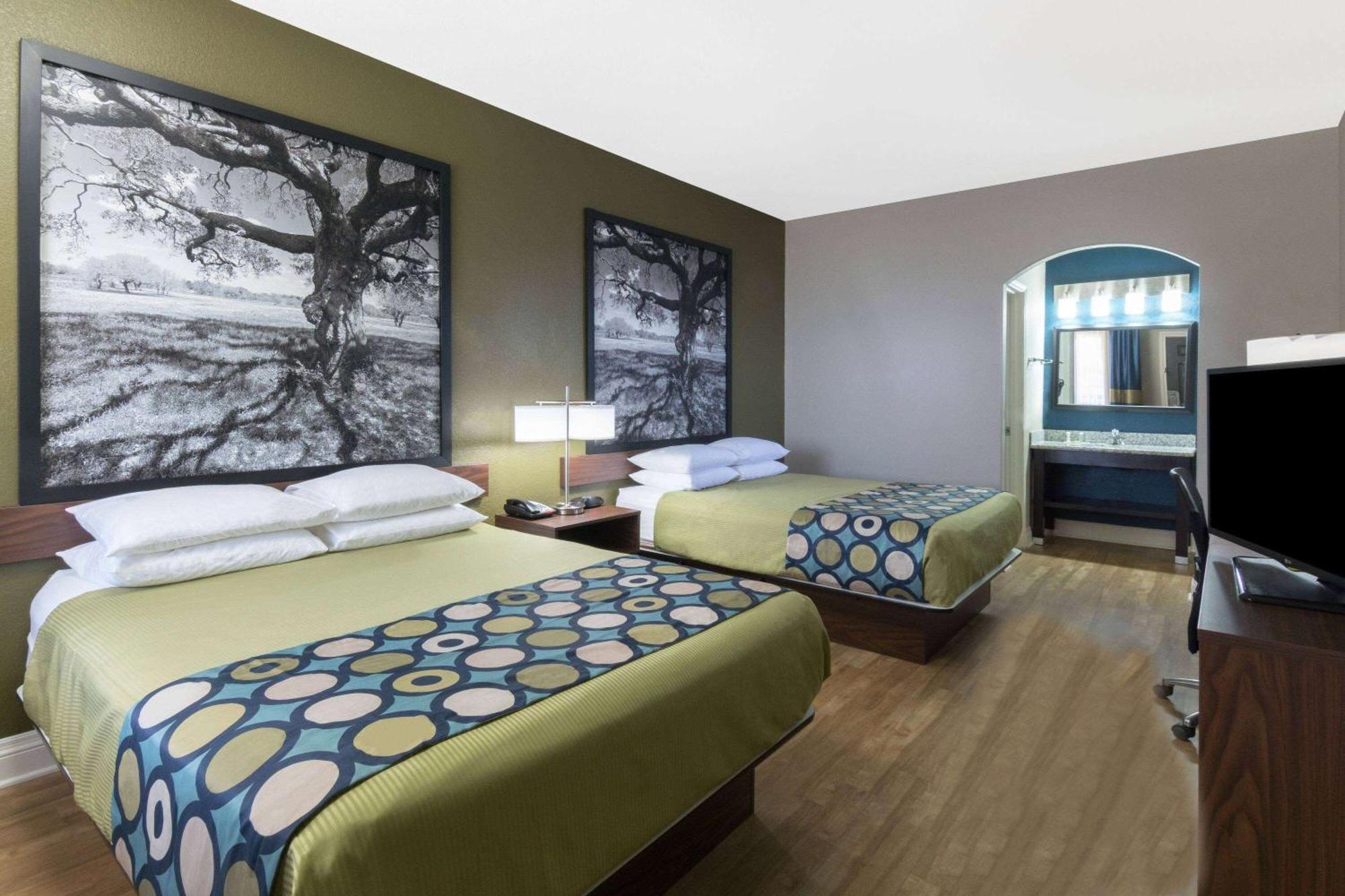 Super 8 By Wyndham San Antonio Near Fort Sam Houston Exterior foto